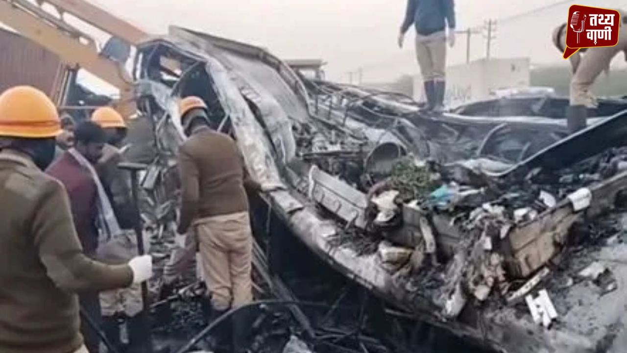 कर्नाटक बस हादसा: जिंदा जल गए यात्री, तस्वीरों में कैद खौफनाक मंजर