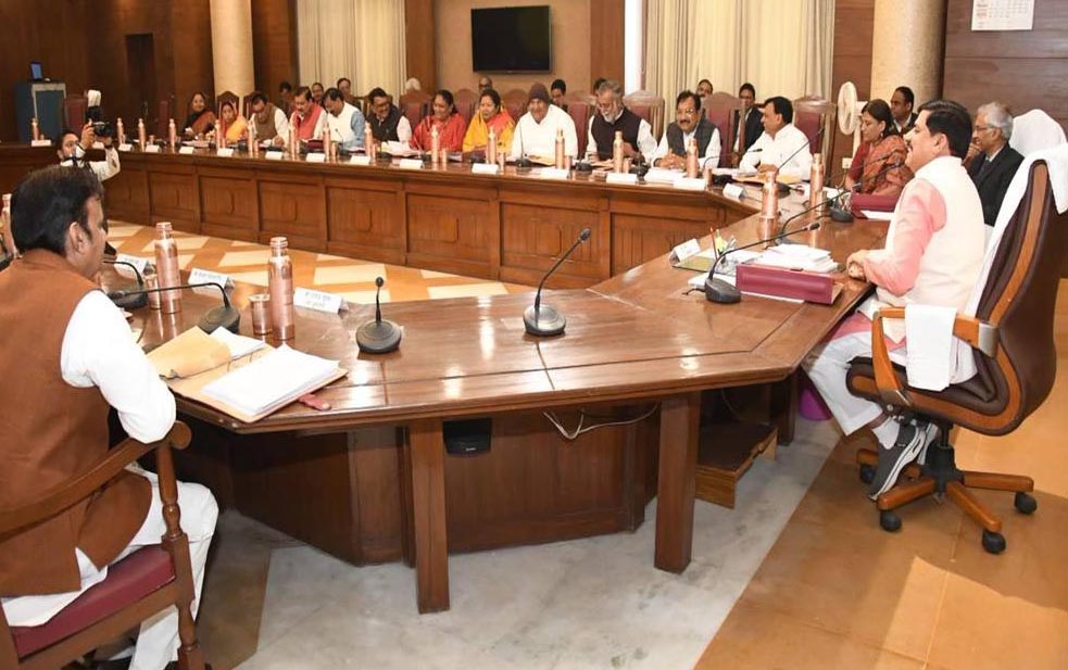 कैबिनेट बैठक में विकास को मिली गति : बुनियादी कार्यों की अवधि एक वर्ष बढ़ी, 500 करोड़ की अतिरिक्त स्वीकृति