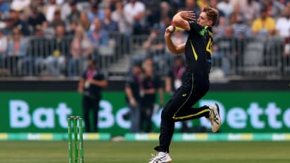 आईपीएल 2026 मिनी नीलामी: रिकॉर्ड तोड़ खरीदारी, कैमरून ग्रीन बने सबसे महंगे विदेशी खिलाड़ी