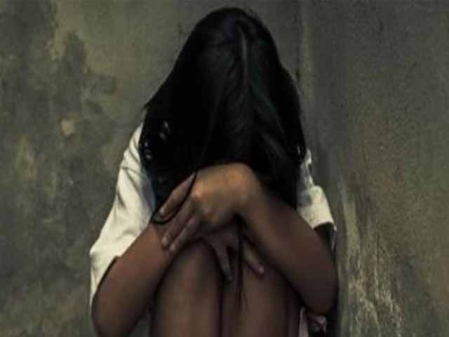 कक्षा-1 की छात्रा से शिक्षक ने किया दुष्कर्म का प्रयास, गिरफ्तार