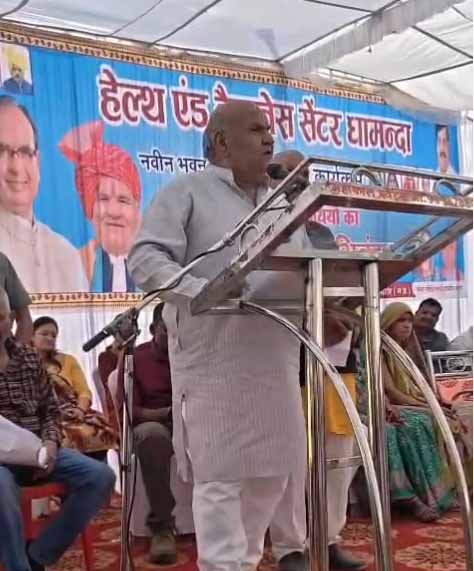 कार्यक्रम में नहीं आईं तो नाम कट जाएगा, मंच से बोले राजस्व मंत्री करण सिंह वर्मा