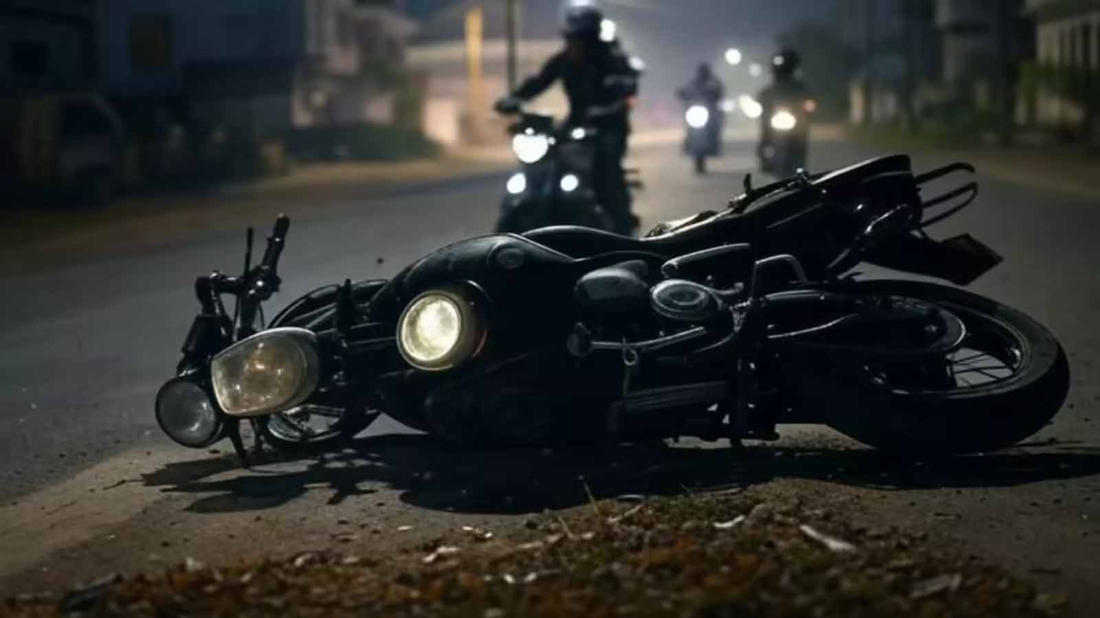 छिंदवाड़ा में भीषण सड़क हादसाः दो बाइक की टक्कर में 4 युवकों की मौत, एक गंभीर