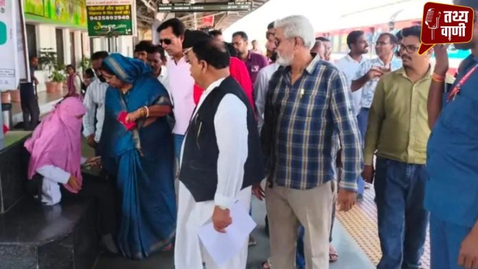 Balaghat demanding new trains