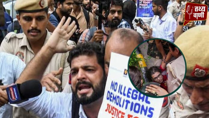 Protest against SIR at Jantar Mantar